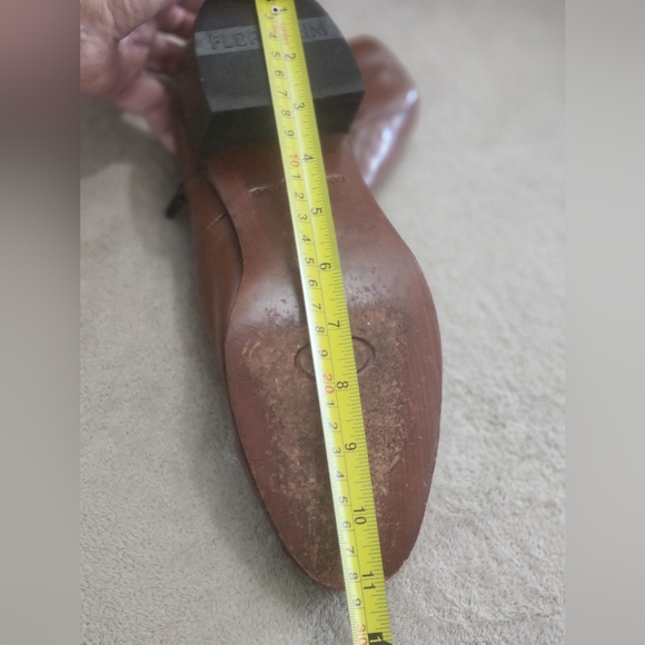 Florsheim Chestnut Leather Dress Shoes.New Condition. - Picture 12 of 14